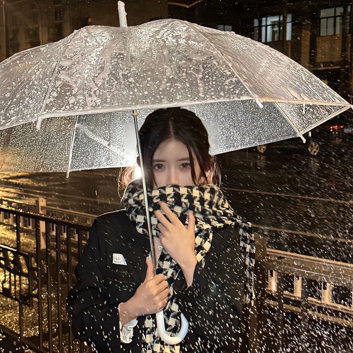 阳光中的青时雨